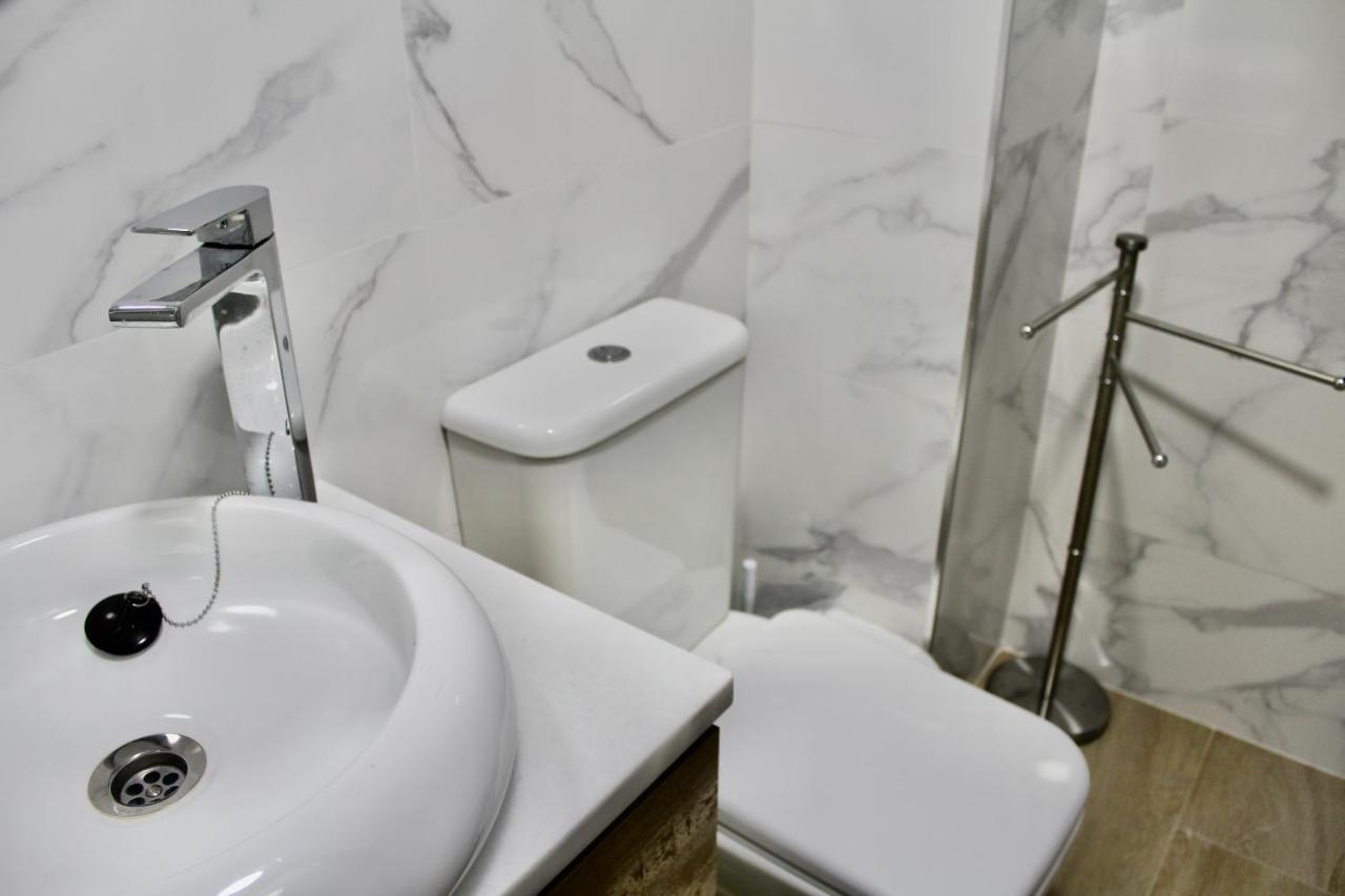 Wish Suite Basilica Seville Exterior photo